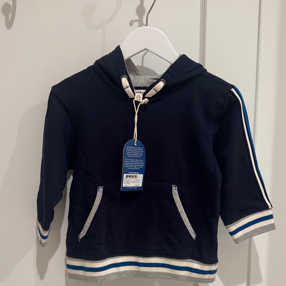 Hatley Boys Lightning Bolt Pullover size 3 New with tags